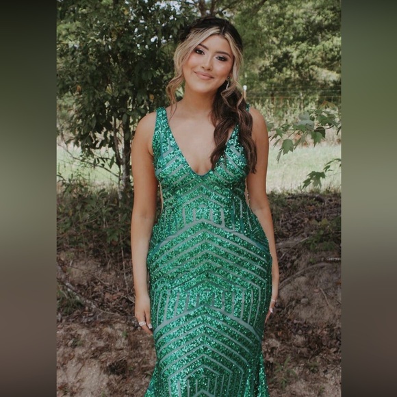 JOVANI V-Neck Geometric Sequin Dress #24096 - Picture 5 of 8